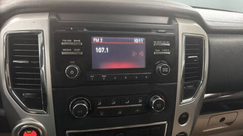 2017 Nissan Titan