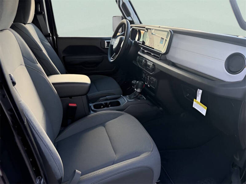 2026 Jeep Gladiator Sport S