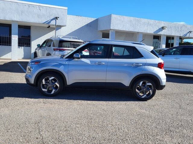 2023 Hyundai Venue SEL