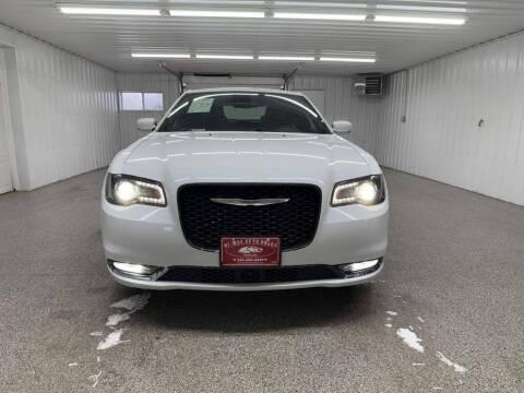 2018 Chrysler 300 S