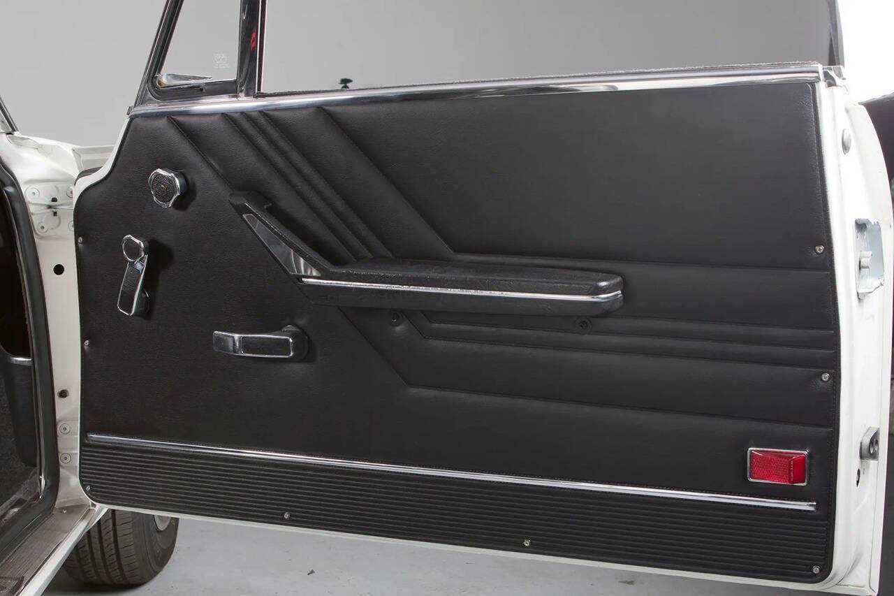 1973 Alfa Romeo 2000 GTV 14