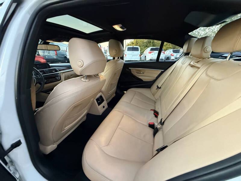 2018 BMW 3 Series 330i