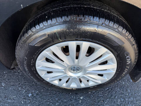 2011 Volkswagen Golf 2.5L PZEV