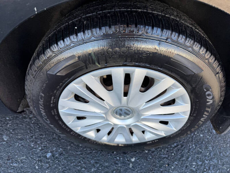 2011 Volkswagen Golf 2.5L PZEV