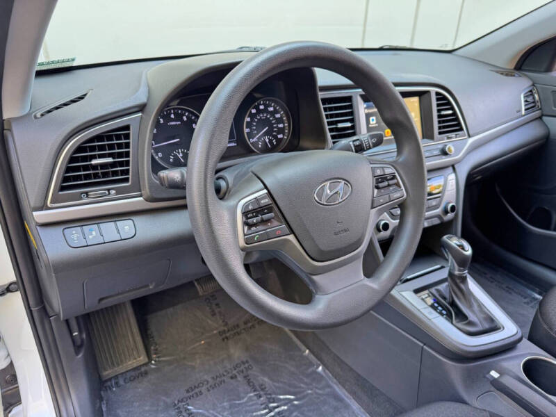 2018 Hyundai Elantra