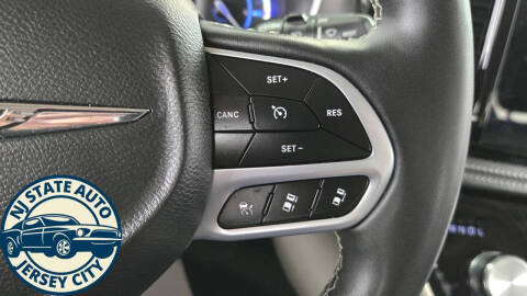 2023 Chrysler Pacifica Plug-In Hybrid Touring L