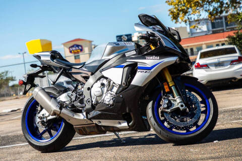 2015 Yamaha YZF-R1