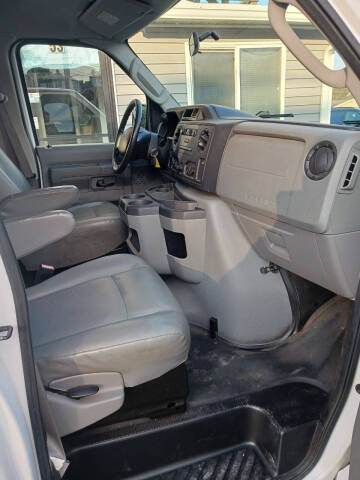 2012 Ford E-Series E-150