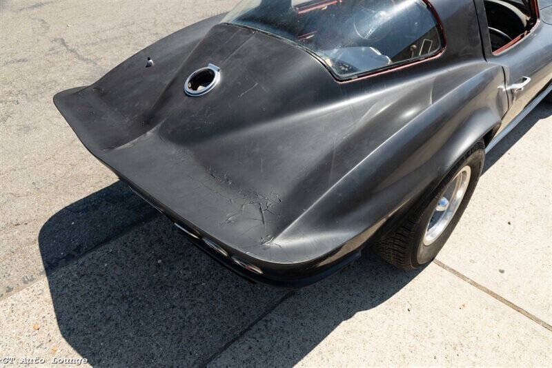 1966 Chevrolet Corvette 27