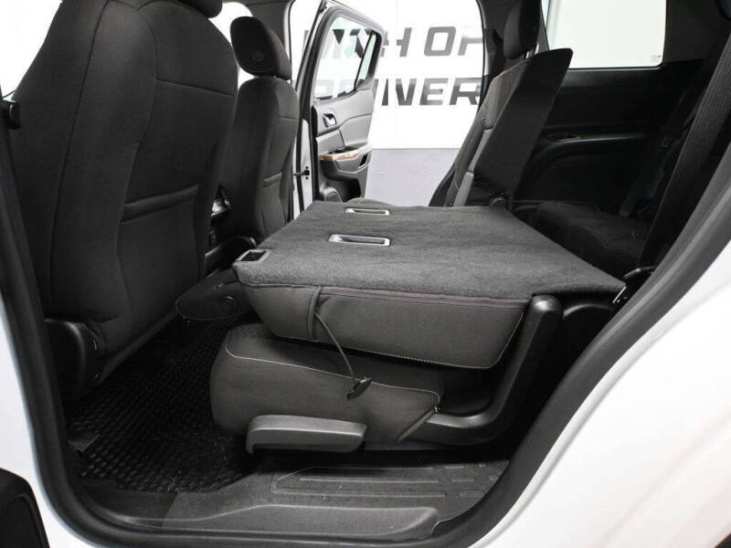 2017 GMC Acadia SLE-2