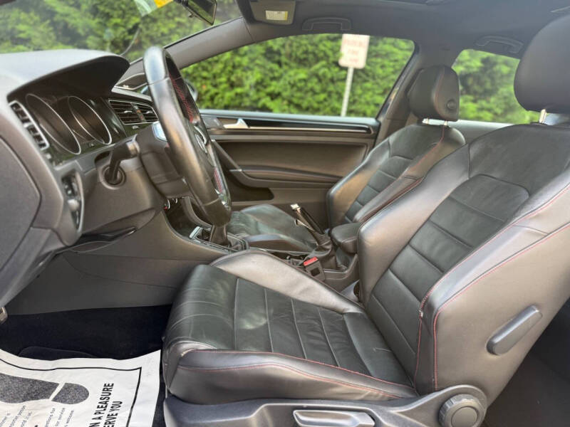 2015 Volkswagen Golf GTI S