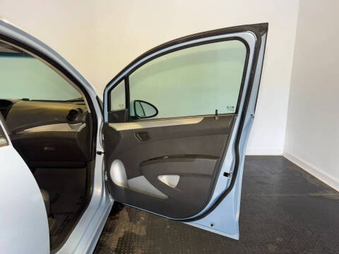 2016 Chevrolet Spark EV 2LT
