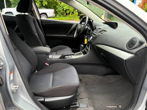 2011 Mazda MAZDA3 i Touring