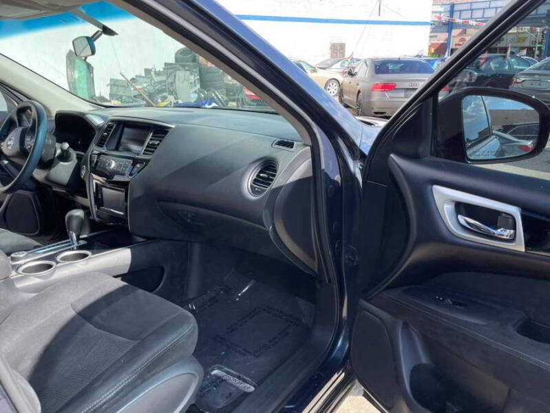 2015 Nissan Pathfinder