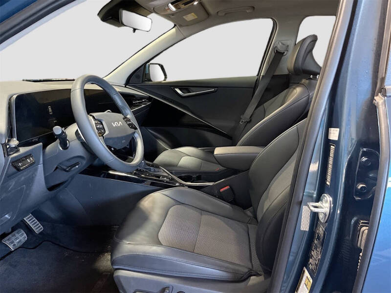 2024 Kia Niro EX Touring