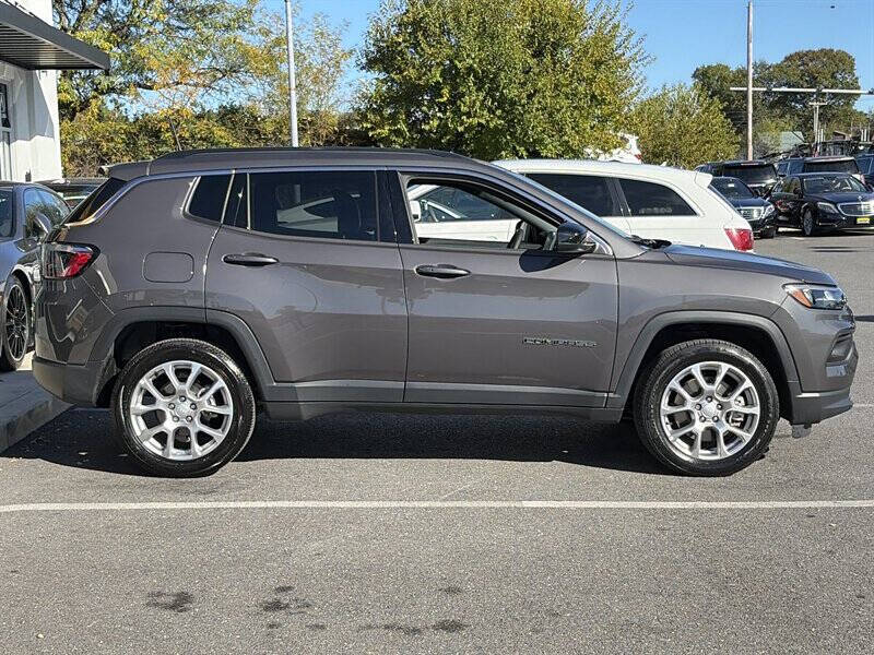 2024 Jeep Compass Latitude Lux
