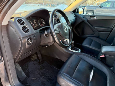 2011 Volkswagen Tiguan SE