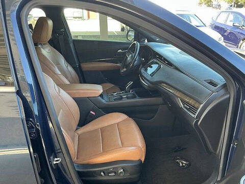 2020 Cadillac XT4 Premium Luxury