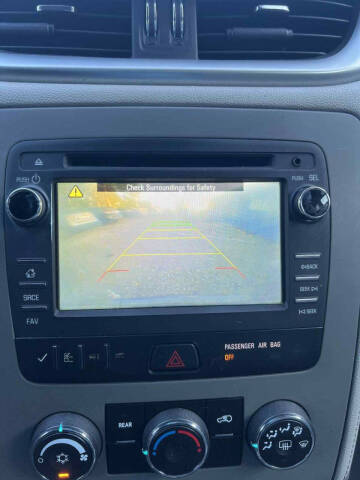 2017 Chevrolet Traverse LS