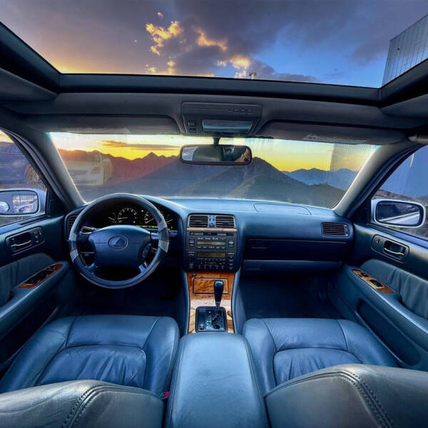 1998 Lexus LS 400