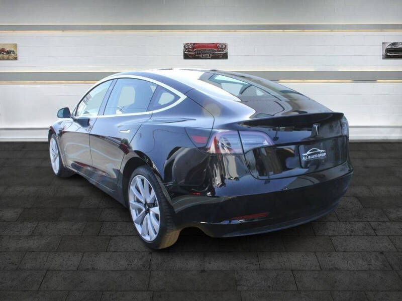 2019 Tesla Model 3 Standard Range Plus