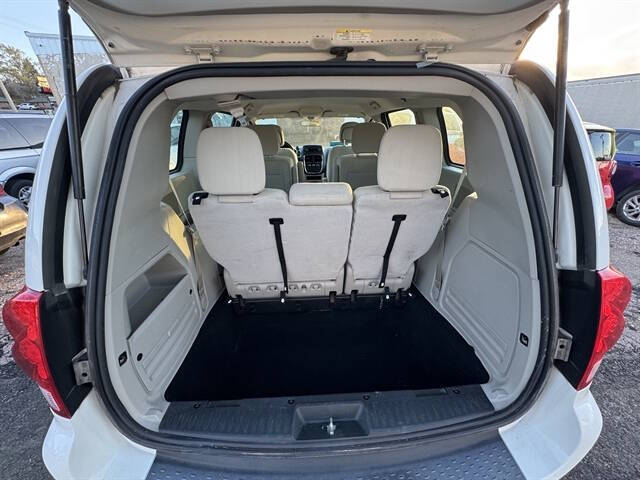 2012 Dodge Grand Caravan American Value Package