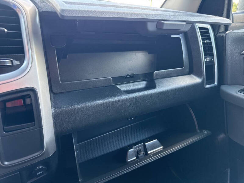 2019 RAM 1500 Classic SLT