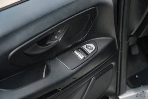 2023 Mercedes-Benz Metris Passenger