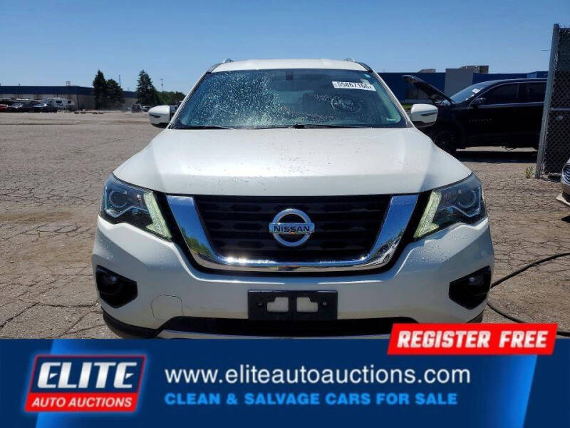 2017 Nissan Pathfinder SV