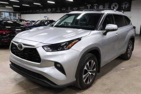 2022 Toyota Highlander for sale at Discovery Auto Tampa in Tampa FL