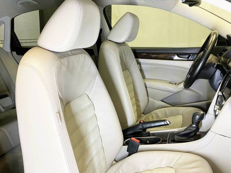 2014 Volkswagen Passat 2.0L TDI SEL Premium