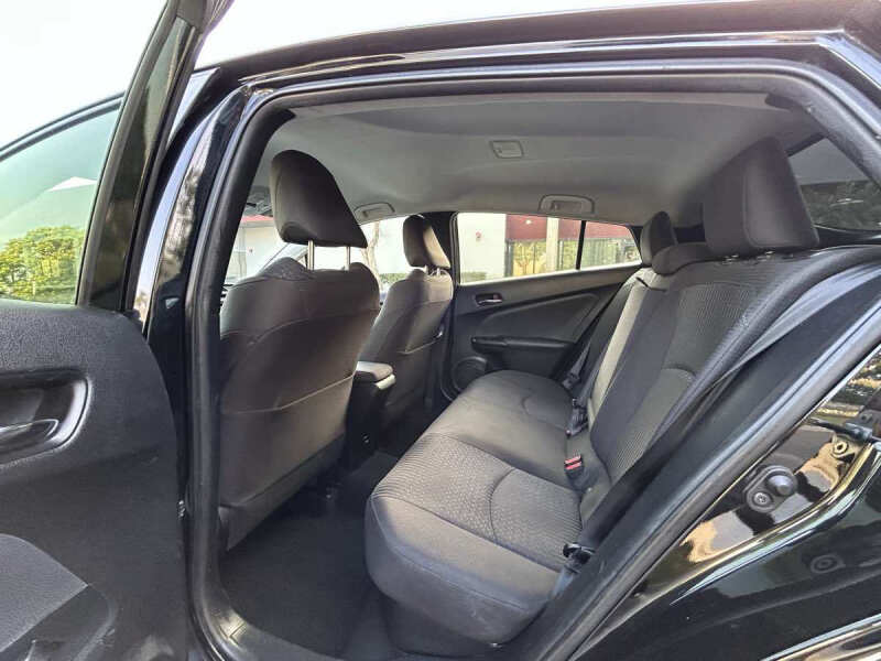 2016 Toyota Prius Three