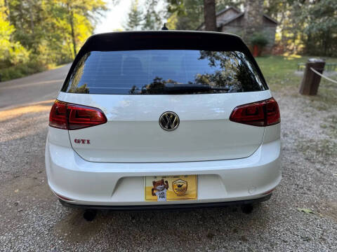 2017 Volkswagen Golf GTI