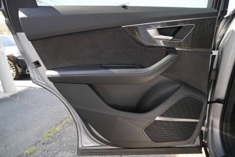 2022 Audi SQ7 4.0T quattro Premium Plus