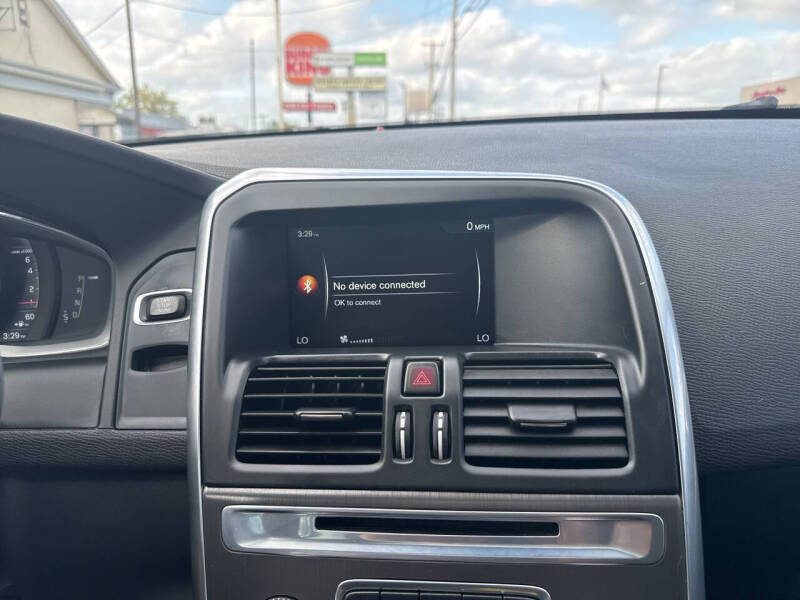 2015 Volvo XC60 T6 Drive-E