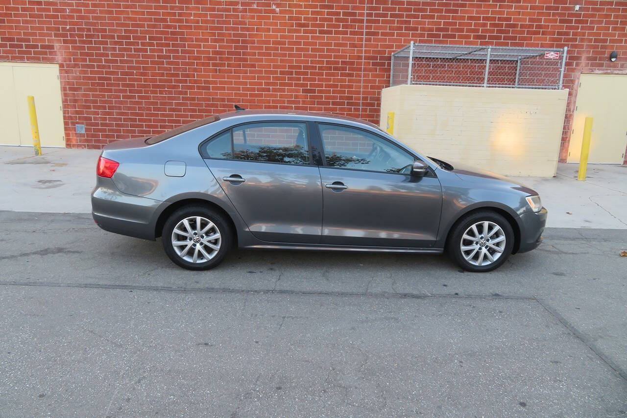 2012 Volkswagen Jetta for sale at The Car Vendor LLC in Bellflower, CA