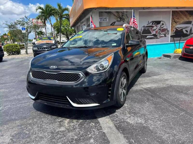 2018 Kia Niro for sale at VALDO AUTO SALES in Hialeah FL