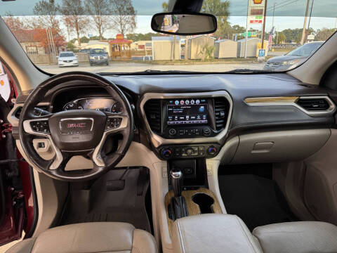 2017 GMC Acadia Denali