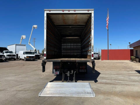 2013 Freightliner Business class M2