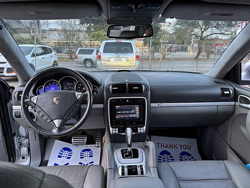 2004 Porsche Cayenne Turbo