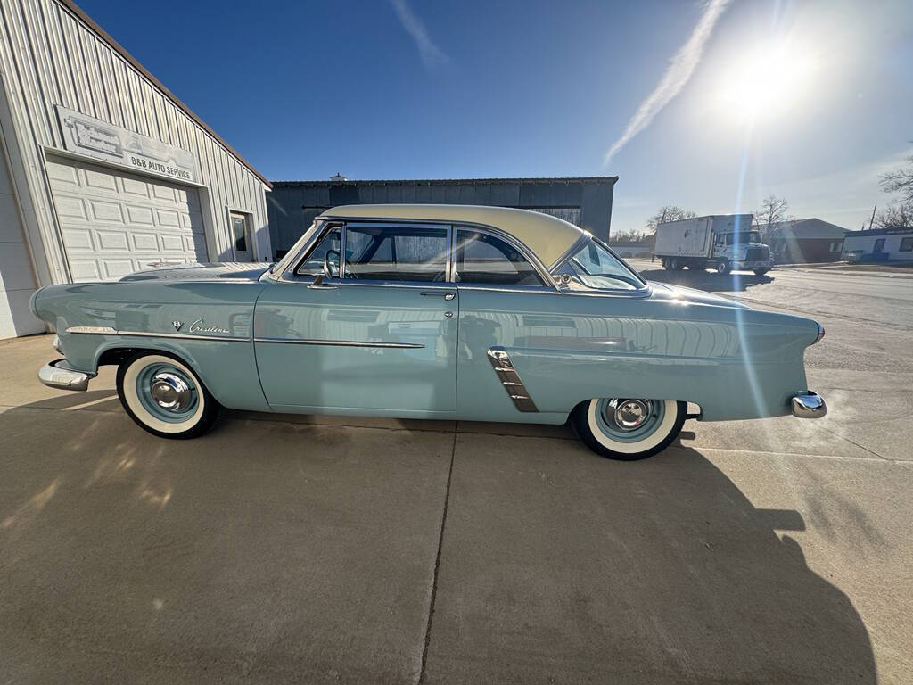 1952 Ford Crestline 8