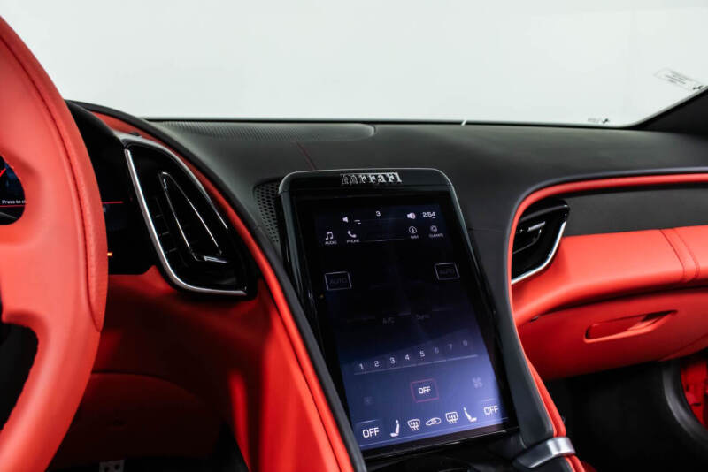 2024 Ferrari Roma Spider