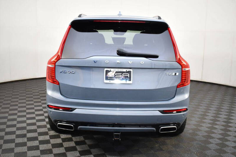 2020 Volvo XC90 T6 R-Design