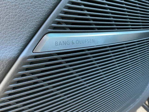 2026 Audi Q8 quattro Premium 55 TFSI