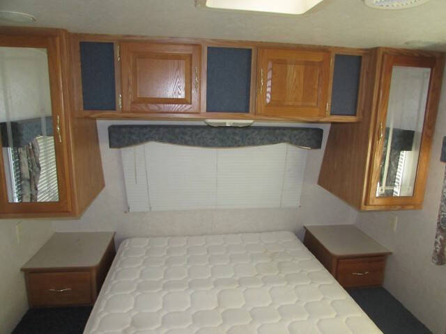 2001 Dutchmen 26FB
