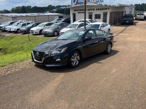 2021 Nissan Altima for sale at southern auto credit in Grenada MS
