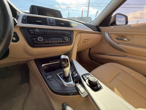 2015 BMW 3 Series 320i xDrive