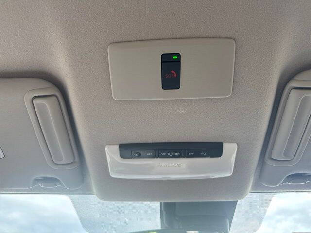 2024 Nissan Versa SR