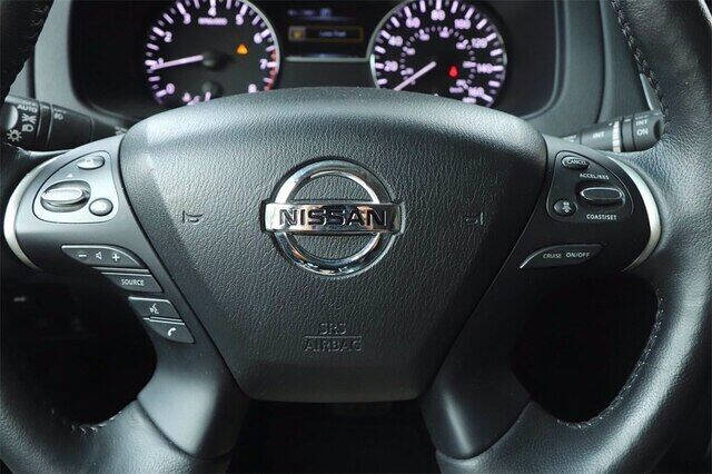 2019 Nissan Pathfinder SL