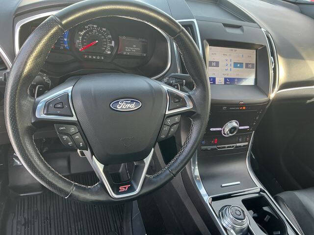 2020 Ford Edge ST